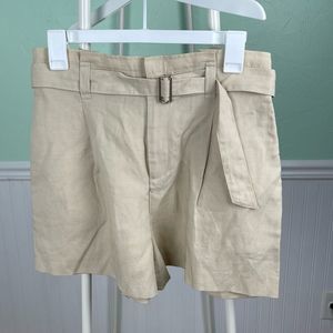 Club Monaco Darcee Shorts in Light Khaki/Cream Color